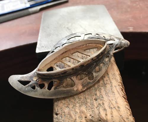 armazon de pieza de joyería en plata